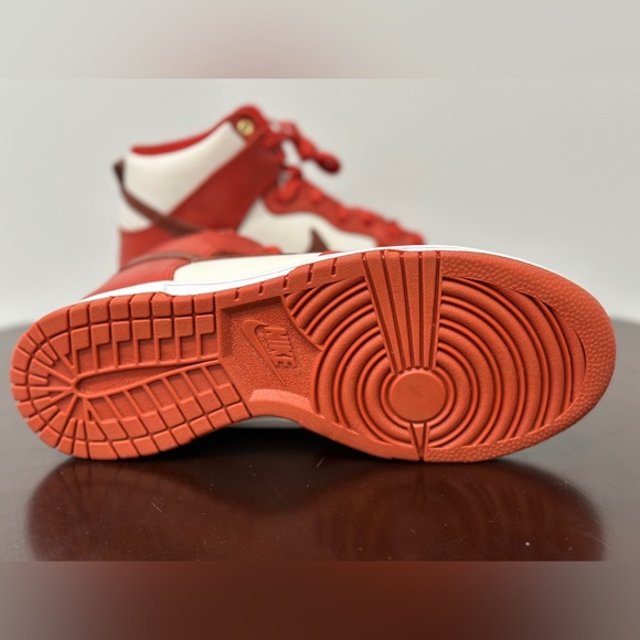 Nike Dunk High  LXX Cinnabar - Picture 5 of 10